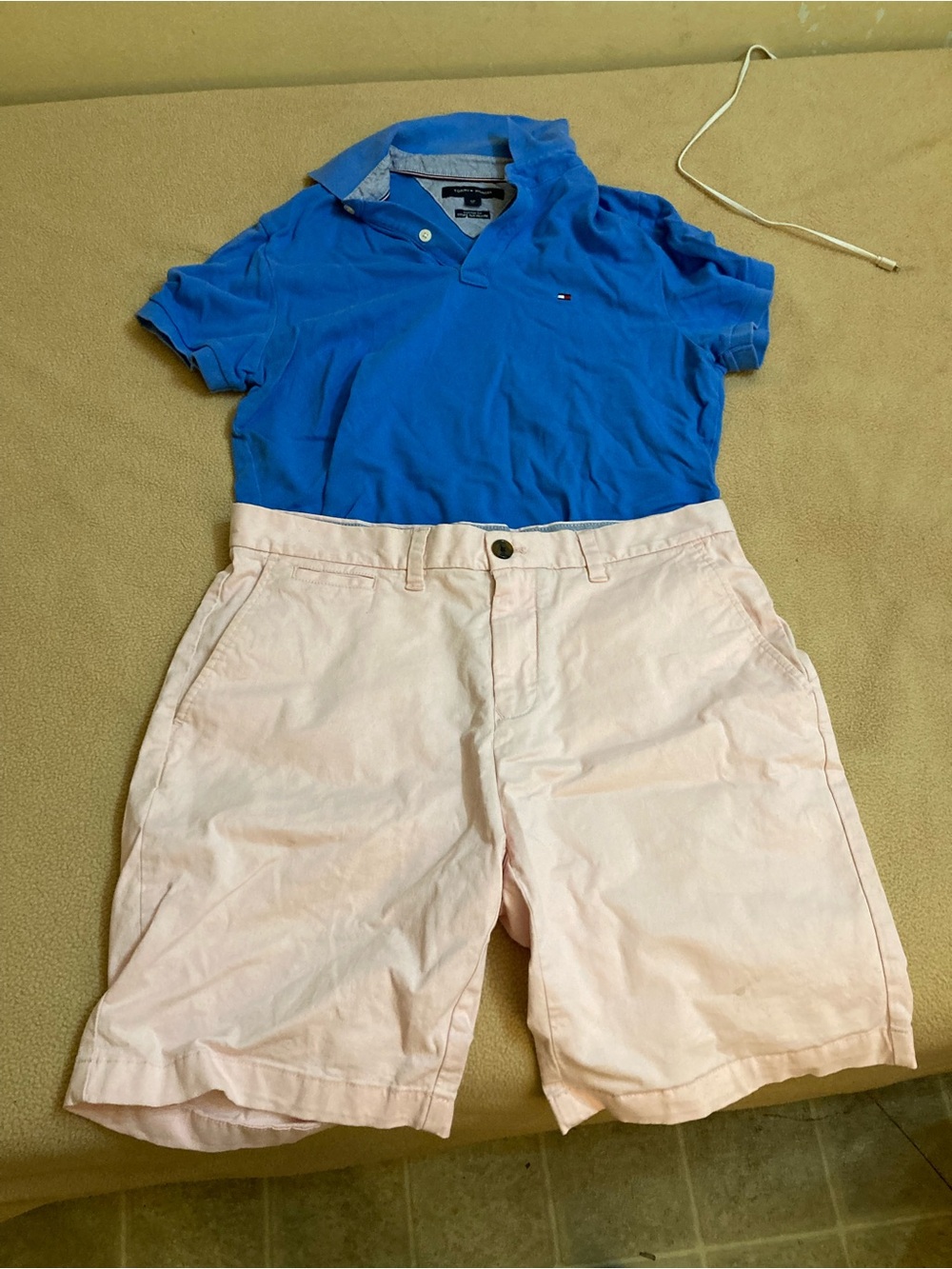 Mens Tommy Hilfiger bundle S blue polo and pink 33 in shorts amazing condition